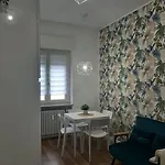 Lovely House شقة *