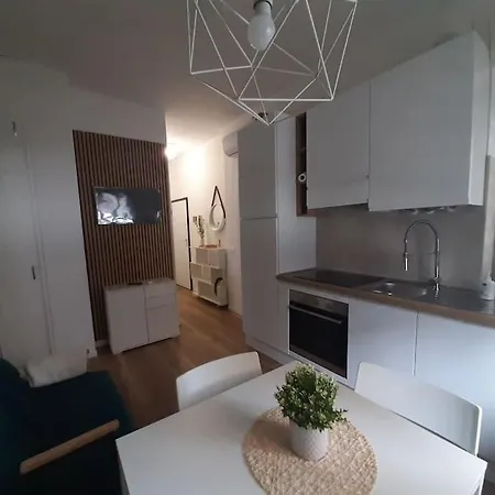 Lovely House Arona