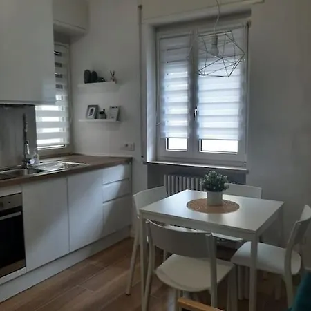 Lägenhet Lovely House